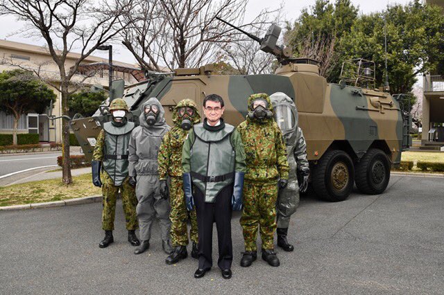 らんまる ぽむぽむ タイプa うおわ 自衛隊の新型の防護マスク 18式だ 4枚目の右から2番目の方のマスク 米軍みたいな形 視界は広いけど照準しづらそうなタイプの そして4枚目の写真めちゃくちゃかっこいい らんまる ぽむぽむ タイプa うおわ 自衛隊の新型の防護マスク 18式だ 4枚目の右から2番目の方のマスク 米軍みたいな形 視界は広いけど照準しづらそうなタイプの そして4枚目の写真めちゃくちゃかっこいい