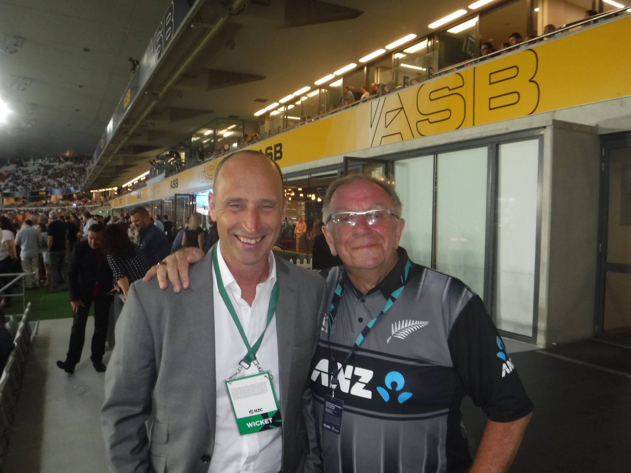 HAPPY BIRTHDAY today to Nasser Hussain...photo from a wonderful night in New Zealand...  