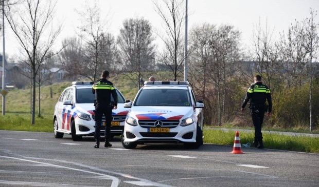 Opnieuw ongeval op Sloeweg: auto's botsen bij kruising met Weyevlietweg -..