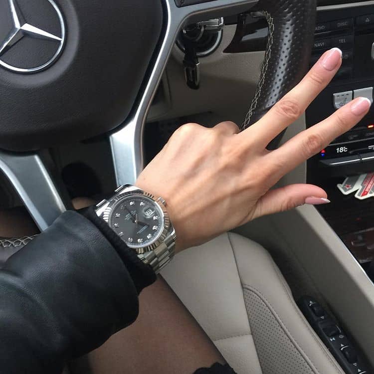 JulieloveCox's tweet photo. How to win sum of $5,000 and a car  payment 
1 RETWEET 
2 FOLLOW 
3 LIKE 
4 MESSAGE 
For the first 50 babies to do this. Text me on. #photography #style #blackandwhite #sexy #beautiful #style #mind #beautyblogger #hot #daddyneeded #sugerdaddy #sugerdaddyneeded #loveme https://t.co/yBS4heqKIN