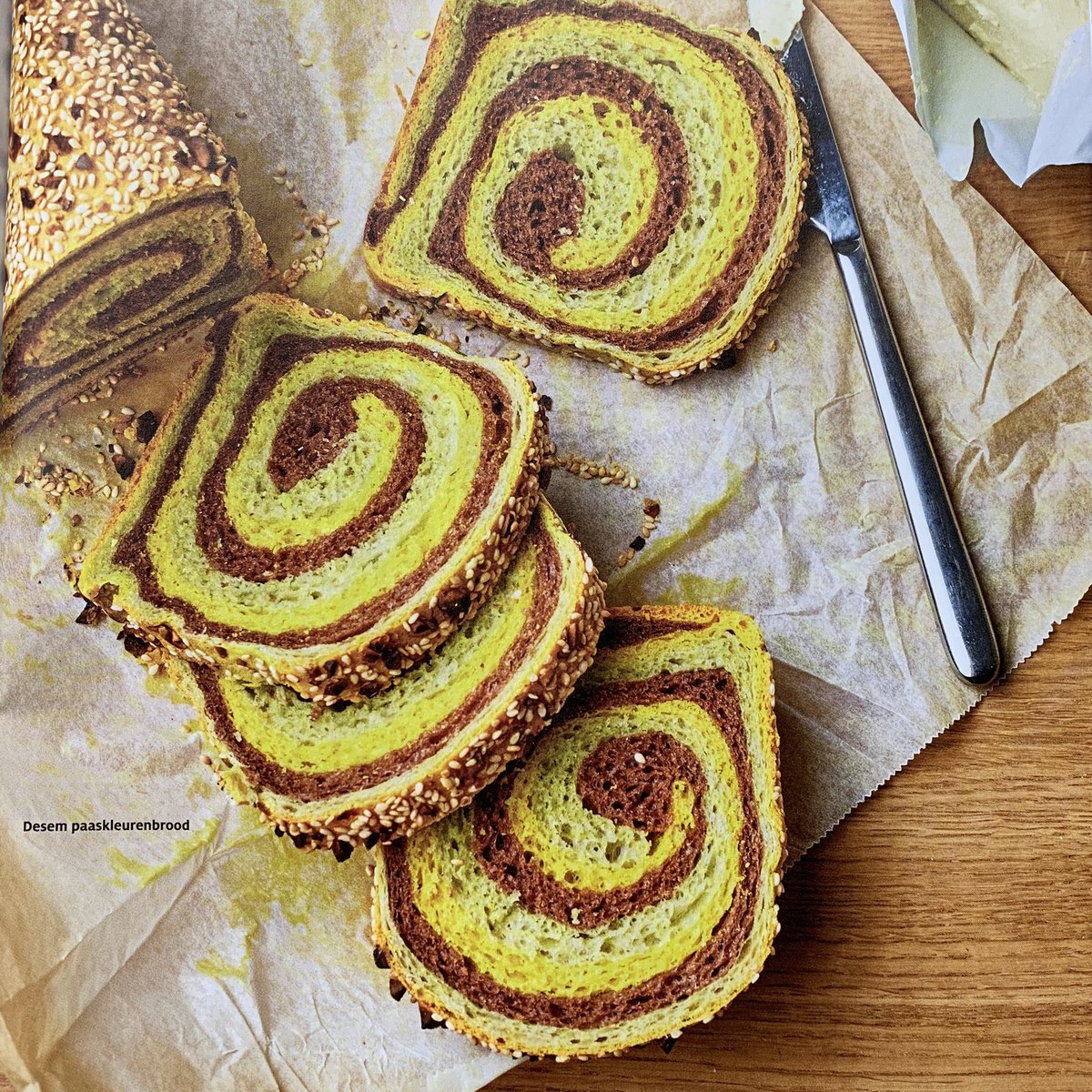 EdwinKlaasen's tweet photo. Een #gelukkigezaterdag vandaag ingrediënten in huis halen #brooiefhebbers
Recept @FoodiesMagazine
Zondag 13 uur #stayhomechallenge #handjesinhetdeeg samen @esmee_visser en doe jij mee? @simonesirkel faciliteert de #bakinglab cq studio #coronanederland https://t.co/67sPoGHDdK