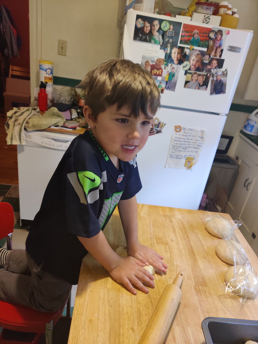 AdamYuret's tweet image. Hokkaido Milk Bread, Sammy helped this time. #Quarenbaking #MilkBread