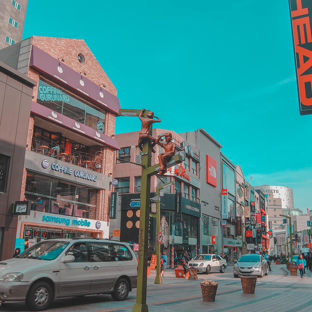 adventure_work's tweet photo. Let's go shopping. All original from branded to local brands.
.
.
.
.
.
.

#solotraveler #solotravel #wunderlust #wanderlustXL #WorkAndAdventure #travelthroughtheworld #travelandexplore #travelpic #pusan #busan🇰🇷 #southkorea #southkoreatrip #pinoytraveler #pinoyexplorer https://t.co/W8Dt9tz2Lh