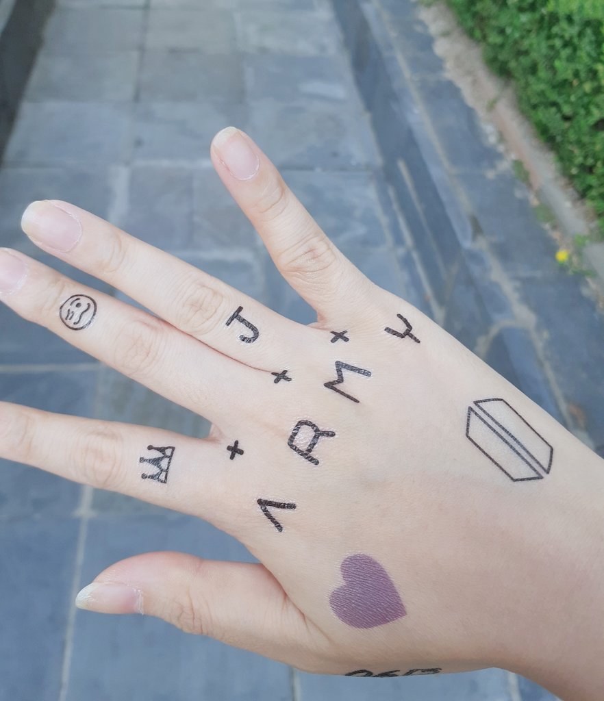 BTS - ARMY of Lipa⁷ on X: Borahae Tattoo Stickers Meron bang