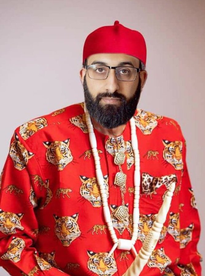Realoilsheikh's tweet photo. The new messiah of Biafrans, in his true Regalia &amp; after he found the Mazi title given by the dumbest people on earth.

Good morning my people. 😉 https://t.co/fFMTPKQB54