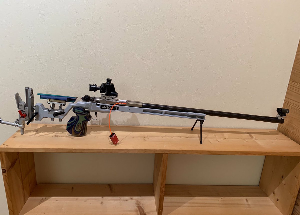 種類 スモールボアライフル 銘柄 アンシュッツ2013 エアライフルと違っ