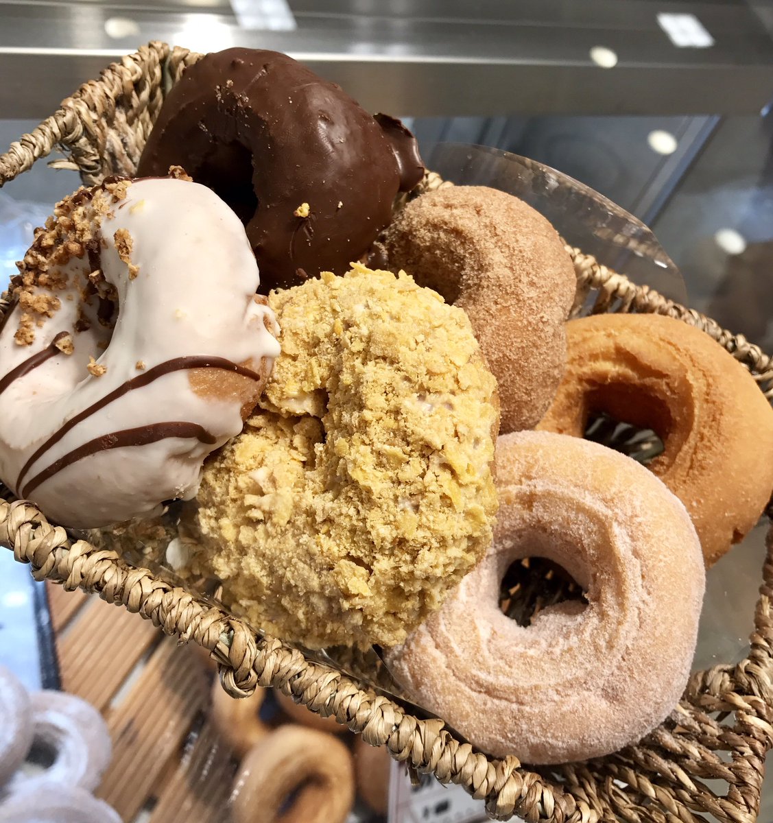 Hankyu Food News ピンキースイーツ 連投なので ここらでちょっと休憩 甘すぎず 素朴で優しい味わい おやつや朝ごはんにもピッタリ 30日 月 までの期間限定販売です 札幌アゾル スイーツイベント2 うめはんデパちか Hankyu 阪急