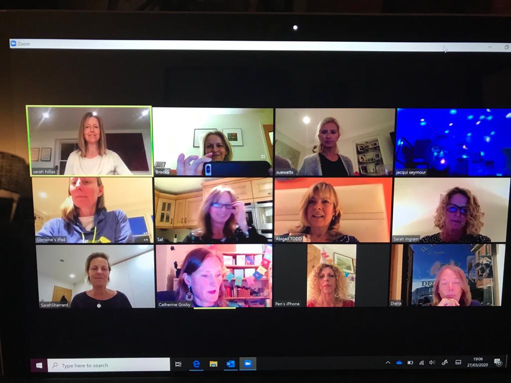 AJToddy02's tweet photo. @zoom_us and @CandyCrushSaga thank you! A birthday party for our gorgeous friend early evening and a chilled hour with never ending lives as I went to sleep last night. #smallthings #idontneedmuch #isolationDay10 π https://t.co/Ffkjs3IH1N