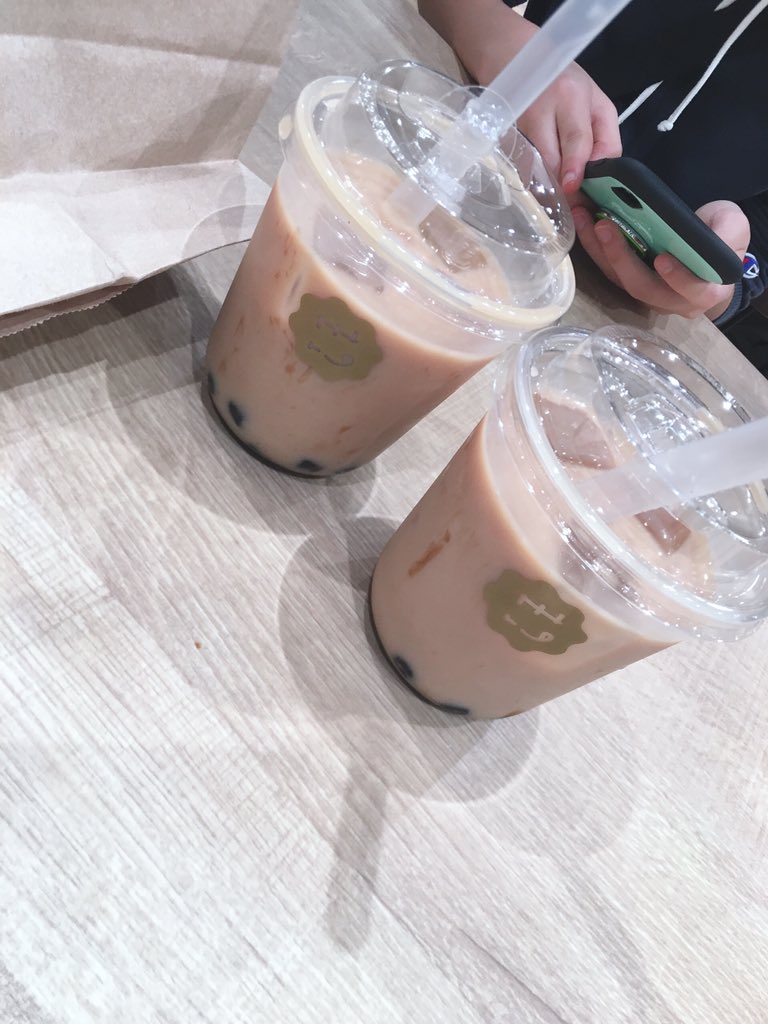 TK04780969's tweet photo. タピオカ美味しい https://t.co/3fThqYFz2F