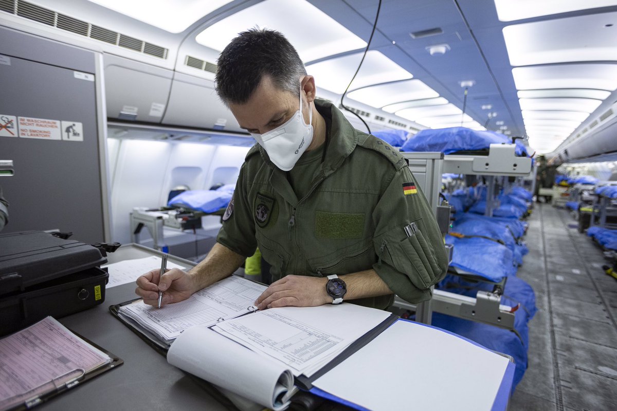 In cooperation with  @SanDstBw :  @Team_Luftwaffe flies to Bergamo  to support their Italian friends. They bring intensive care patients  to  for treatment   #CoronavirusOutbreak