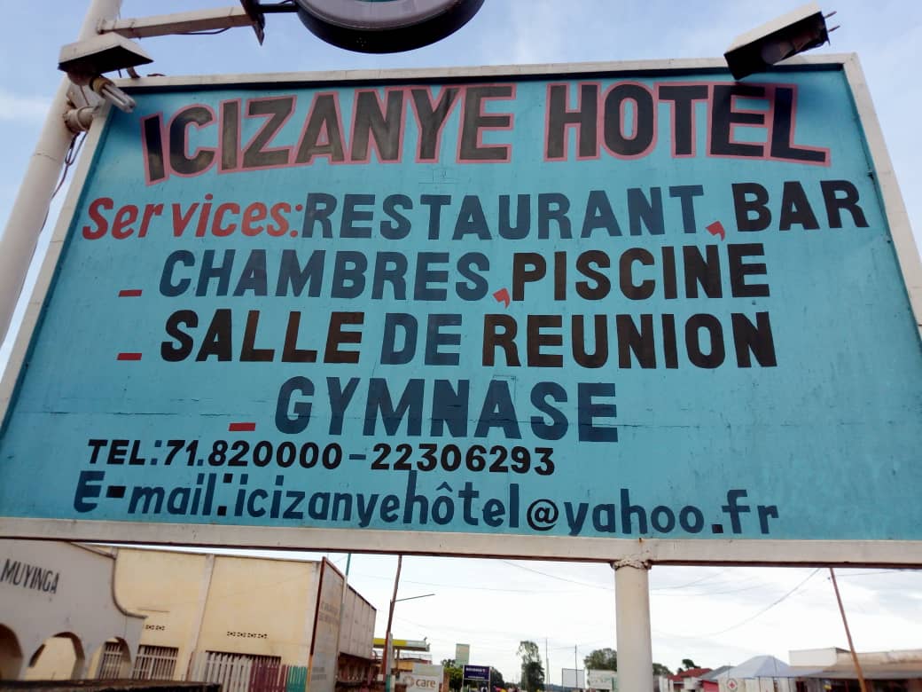  Passe difficile pour la douzaine d'hôtels de la ville de  #Muyinga avec les mesures transfrontalières de protection contre le  #COVID19. Ainsi, l'hôtel Icizanye a perdu +40% des clients par rapport à la période pré- #coronavirus selon Barahinduka Balthazard, son gérant #Burundi