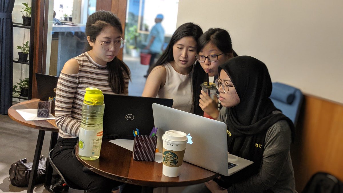 WomenWhoCode's tweet image. 🙌🏽 We have worked with our networks to provide you online events and webinars to keep your tech skills on point! 

Check them out → ow.ly/eBa750yUPkn
#developer #remoteevent #tech