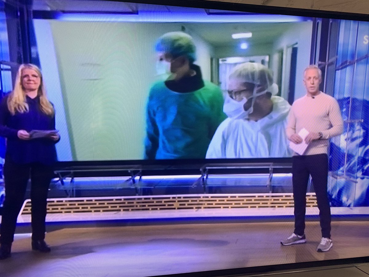 AnneLagercrantz's tweet photo. Nu #helgstudion med @svtlehmann och André Pops om #COVID19sverige med experter, gäster och korrespondenter #svt1 #svtplay #svtsport #svtnyheter 9-12 lördag och söndag. Ställ frågor på https://t.co/jxOAZsfaLa https://t.co/JKEQPVLFI3