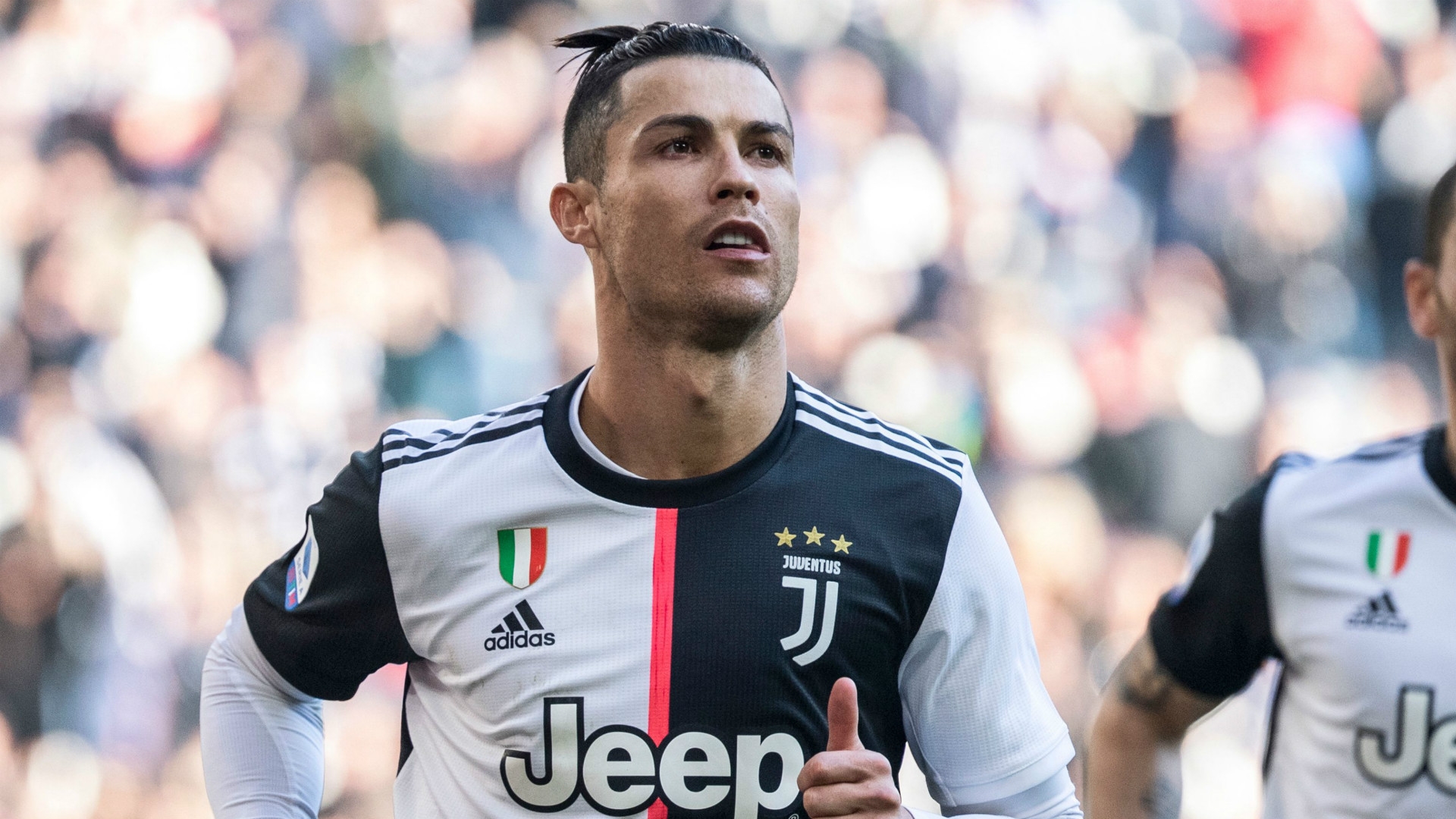 GOAL on Twitter: "Cristiano Ronaldo will lower his annual salary by €3.8m  to help Juventus pay the wages of other staff, according to Tuttosport 💪  https://t.co/uch7VMOaDg" / Twitter
