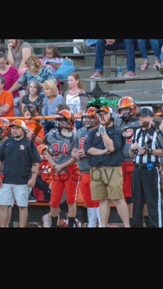 a_knepper_usa's tweet photo. I have been nominated by @scooter12bishop you have to donate $20 to a charity of your choice if you fail to post a picture of yourself coaching and nominate 4 others to do the same in 24hr. I nominate: @LukeGarner35 @McChadlory @hunter_wymer_44 @CoachDanBaker https://t.co/Up5TkVV5TX