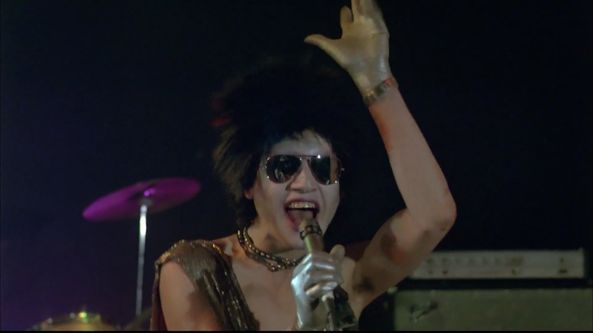 PhilmsMag's tweet image. Filme antidepre para le confinamiento"voluntario".
"Laberinto de pasiones", 1982. Pedro Almodóvar.