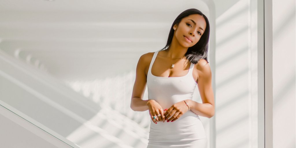 "Dehydrated is a bad way to start the day, especially if the goal is to be productive." - <a href="/CorvayaJeffries/">Corvaya Jeffries</a>, Founder, The Career Penny &amp; Carmen xon.ec/2UdbovW