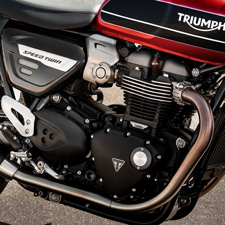 Característico sonido bicilíndrico
y un potente motor Bonneville
de 1.200 cc.

#triumph #speedtwin
#mecauto #fortheride