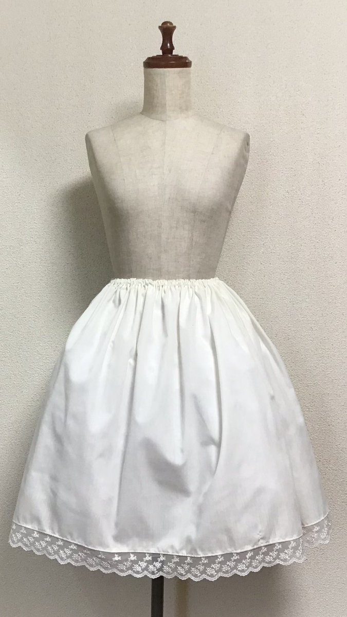 Physical Drop１号店 ワンピースも お手持ちのベルトでアクセントを付けてみたりパニエをガッツリ入れてみたり 長めのペチコートを入れて丈を伸ばしてみたりと色んなコーディネートが楽しめます 気になる方は22時になりましたらこちらへ T Co