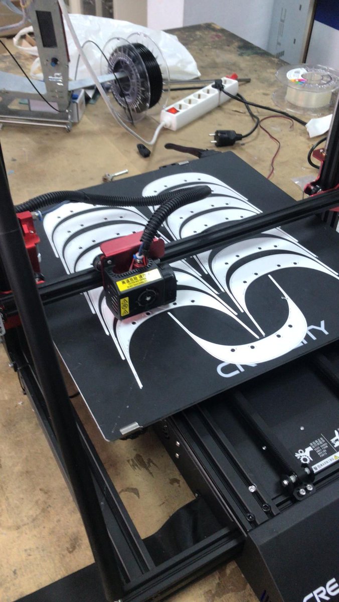 Createc3D's tweet image. Mil gracias a @smartmaterials3 por esta gran iniciativa y a la Cofradía de la Humildad de Alcalá la Real por su donación. El filamento irá donado a makers que nos han traído  viseras y a los adaptadores de las máscaras snorkel que se están haciendo en hospitales de Granada!