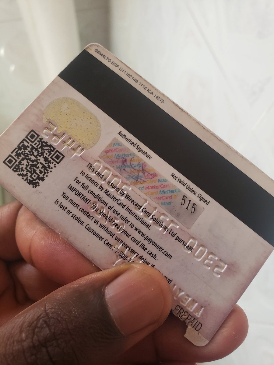 AmeyawDebrah's tweet photo. Please shop in my name before this card expires.! https://t.co/yDnUJneLOT
