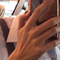 9rinc_3's tweet photo. 거울샷 손 모음

#섹트 #살색계 https://t.co/MxI4CXjMYH