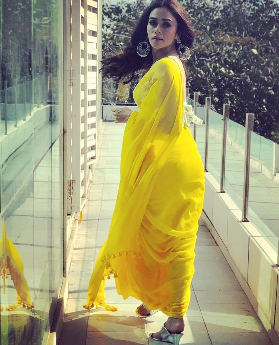 PuneTimesOnline's tweet photo. 'Palat' is cliche and boring, we agree. But how about this one, @OfficialAmruta- 
'Jaate jaate wapas aane wale ko hi palat kehte hai!' https://t.co/CE4puX12v9