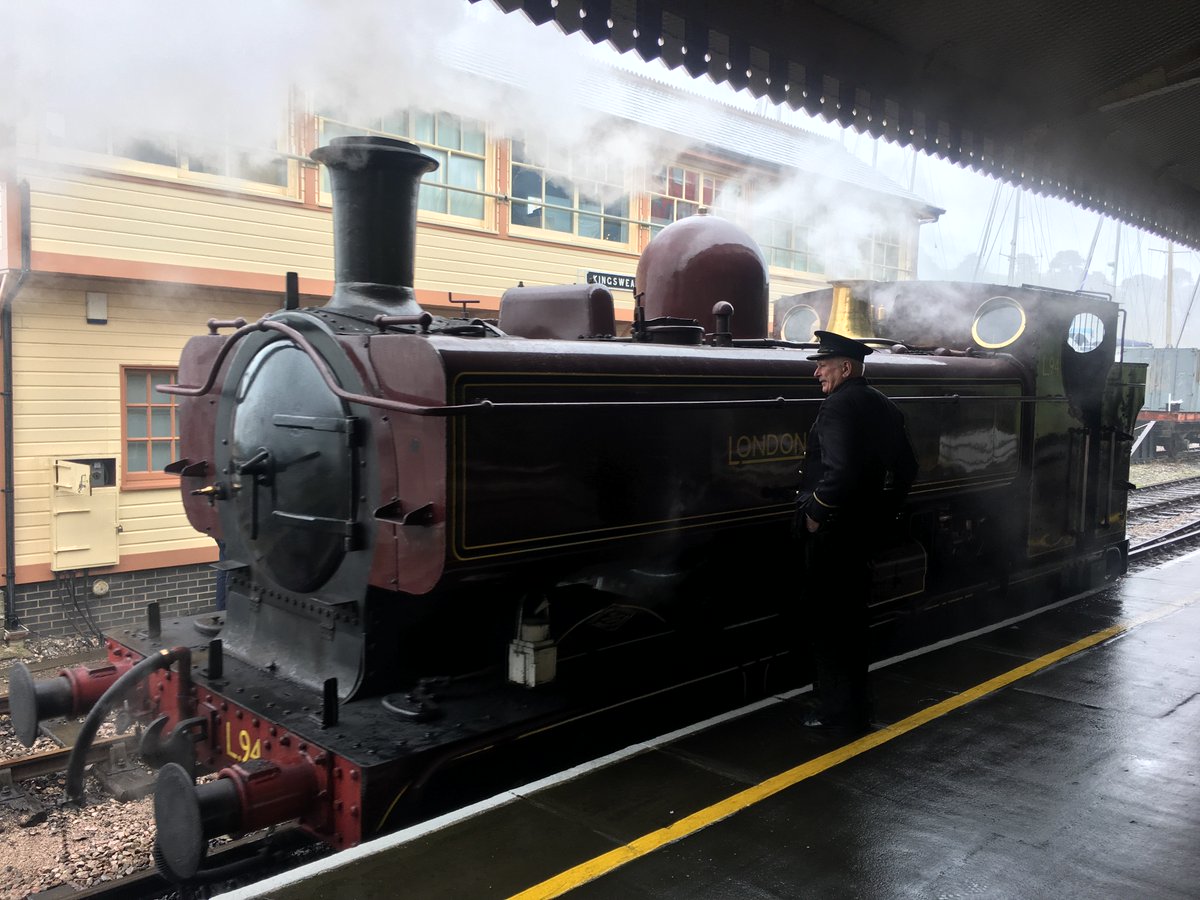 OntheTrains's tweet photo. Paignton is the last Network Rail station on the Riviera line but the Dartmouth Steam Railway continues a further 7 miles to Kingswear. Here are Braveheart #75014 and London Transport #L94. https://t.co/5FwyyoqFdd