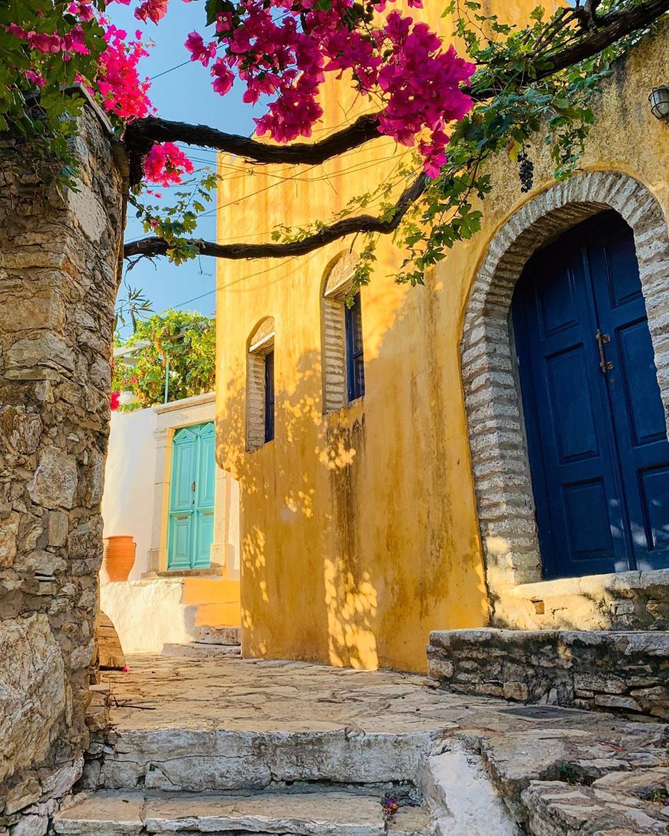 A beautiful photo of Symi island by @seeme_in_symi that highlights the unique architecture of the island. 💙

#Greeka #Greekislands #Symi