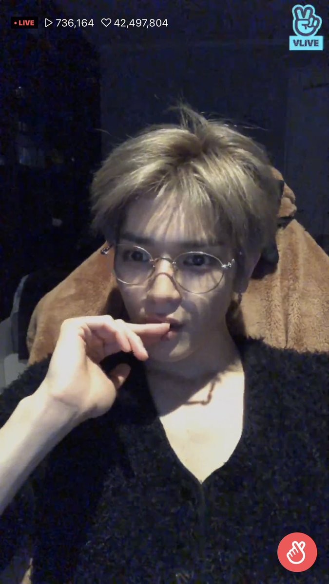 _thirtynovz's tweet photo. สอนออนไลน์วันแรกอาจจะมีติดขัดบ้าง นศสงสัยอะไรทักแยกมาหาผมได้เลยนะครับ https://t.co/ymDqc5O2LR