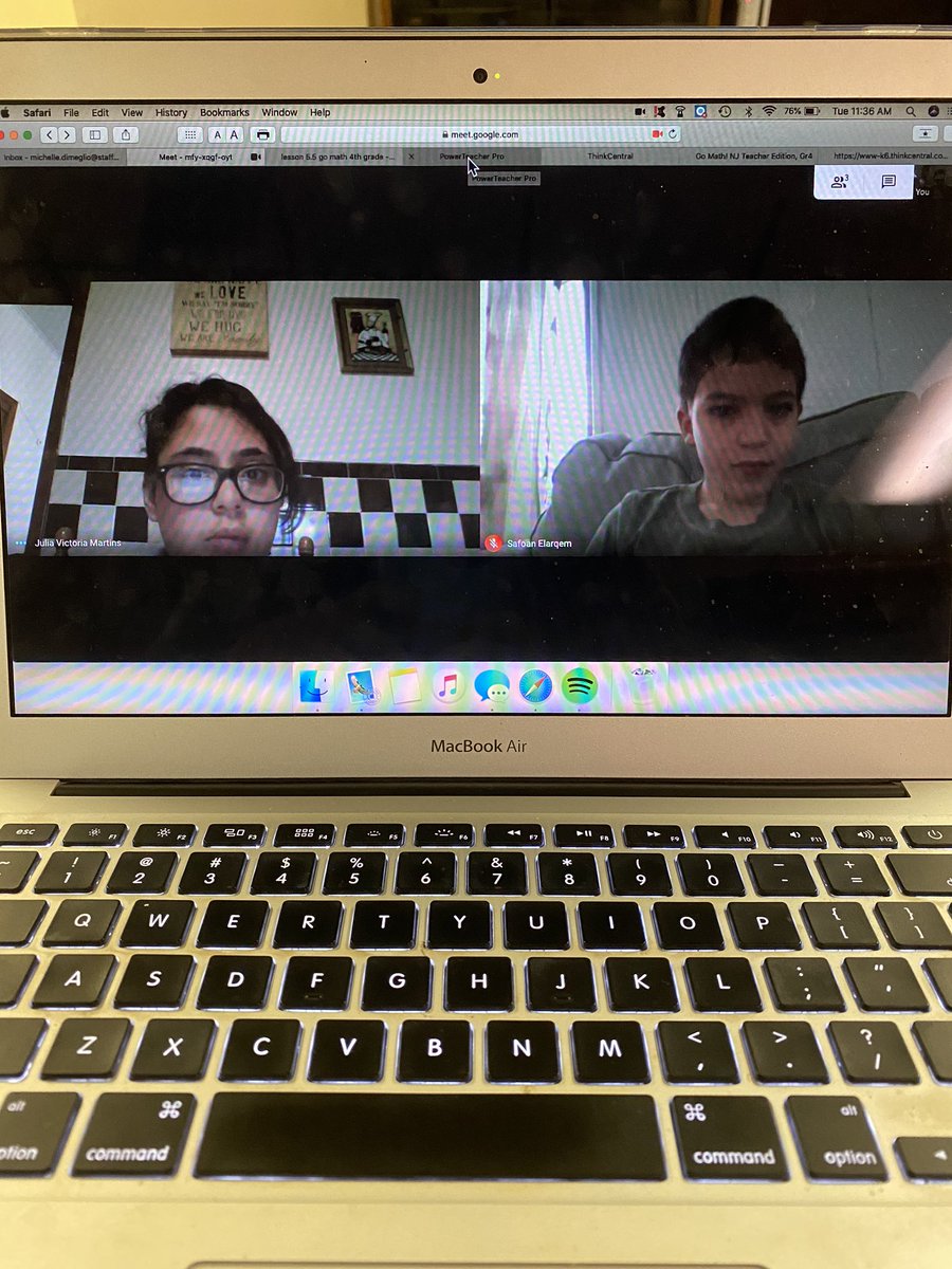 Terrents_DiMegs's tweet photo. Week 2 of distant learning! We video chat, complete research packets, draw rainbows of hope and promise, and take walks through nature to visit the turtles! Keep it up 4th grade. We miss you. 💚#FutureReadyHamilton #WeCanGoTheDistance https://t.co/HCewrBI4KJ