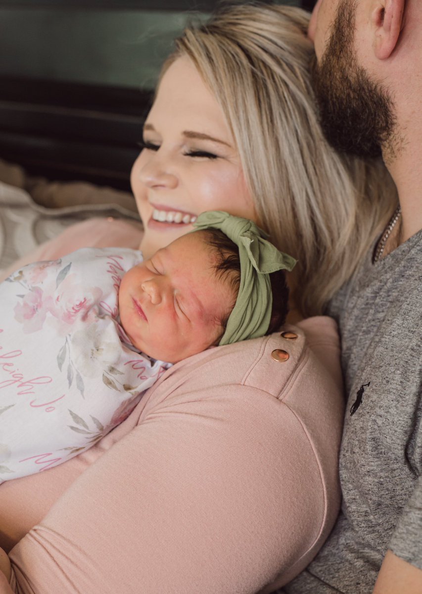 meagan_l_m's tweet photo. Love showing Marleigh Jo off 💖 https://t.co/wusfwqHRzV