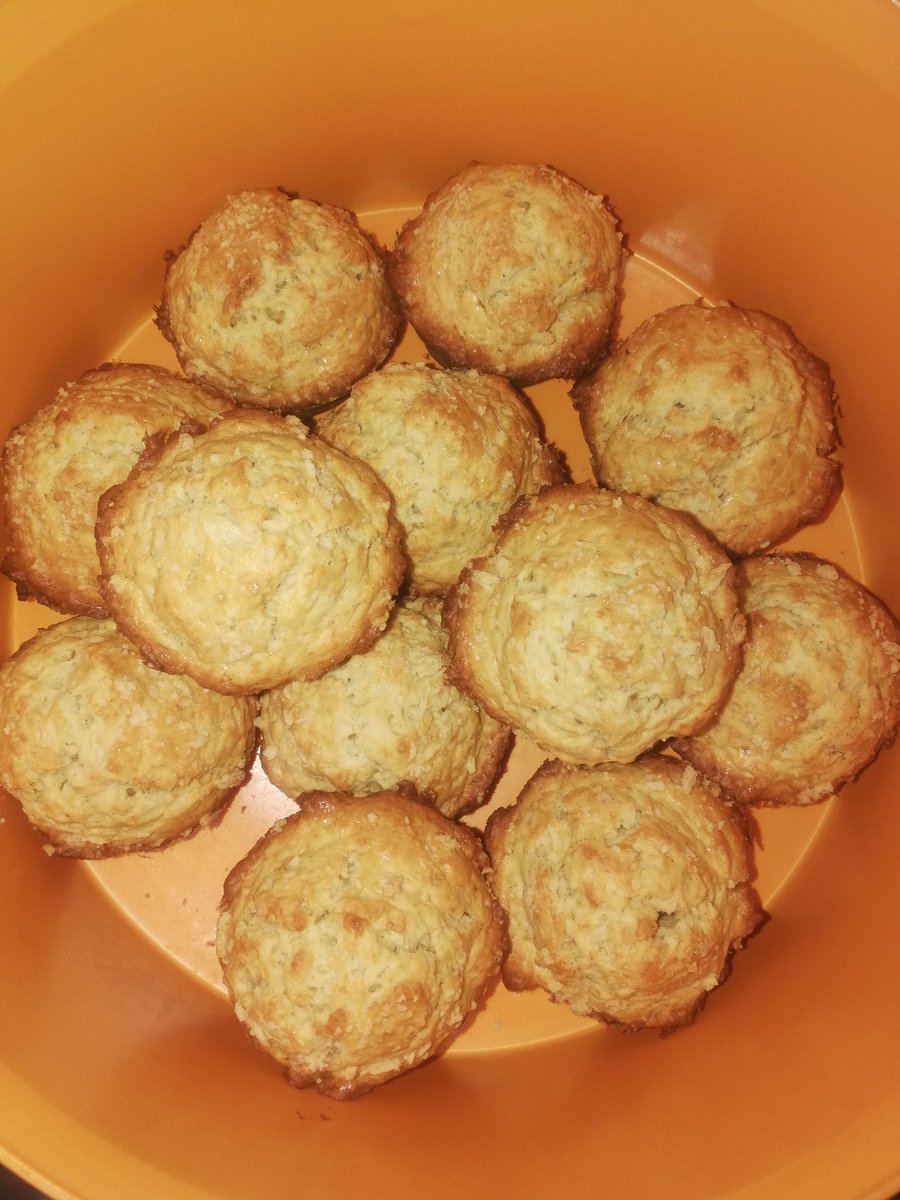 TembsyMajija's tweet photo. @Perzarho @MissKayMash @SOWETO_food My mama ain't raise no Loser 💃💃💃💃💃 these popped 🤤🤤🤤 #HappyDay2 https://t.co/18F022F1iK