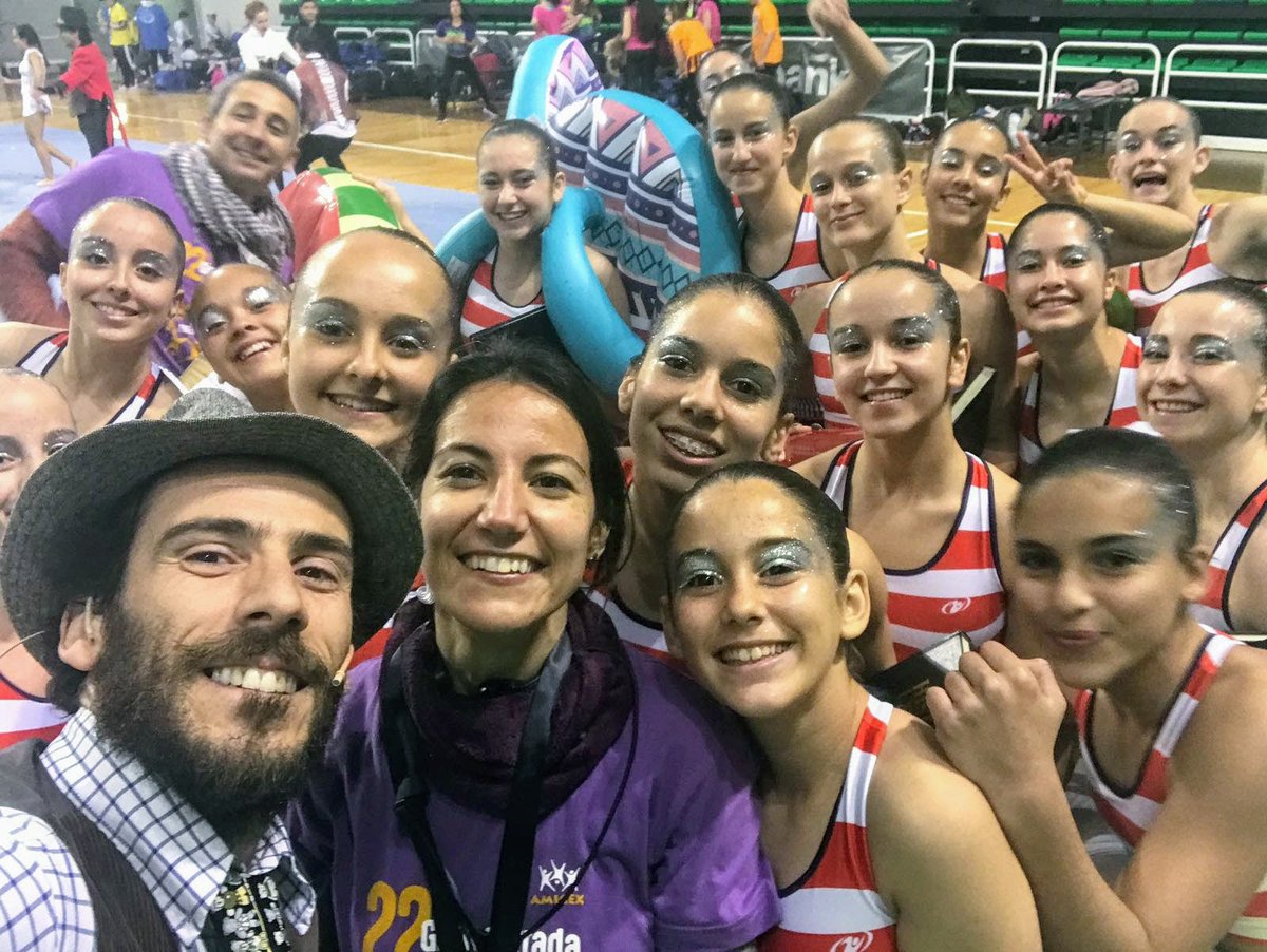 #GimnastradadeExtremadura Presentadores Gimnastrada 2018 😋😌😌😋