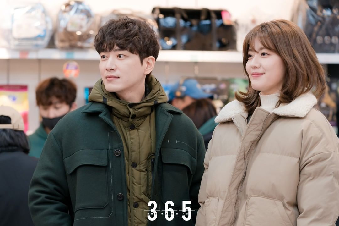 365 бросая вызов судьбе дорама отзывы. 365 вызов судьбе дорама. 365 вызов судьбе дорама. 365 год победы над судьбой дорама. Сколько лет эппл эйтаник из дорамы первоклассный юрист.