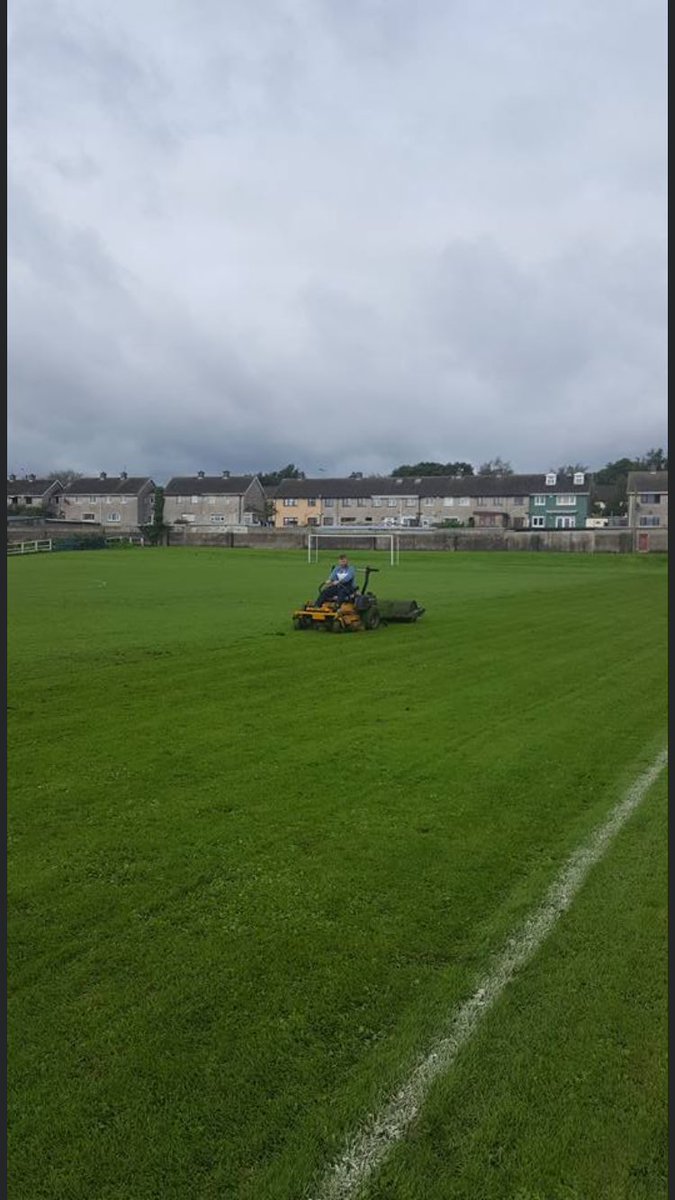 FcPriory's tweet photo. 1.Your crest 
2.Your Grounds
3.Your Players 
4.Your fans 

Thanks @JanesboroFc for the nomination. 

We will nominate @charlevilleafc @BallynantyRvrs @caledonians_fc https://t.co/JTHnetmNxb