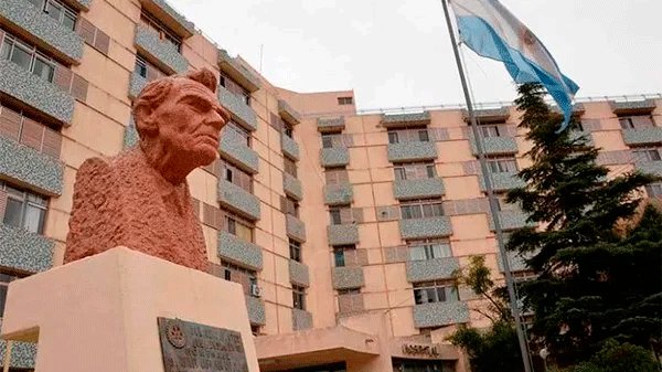 Actualizamos: Nuevo caso sospechoso en el Hospital Schestakow https://t.co/zfGIYdGBbX https://t.co/ItBGiYNiOX