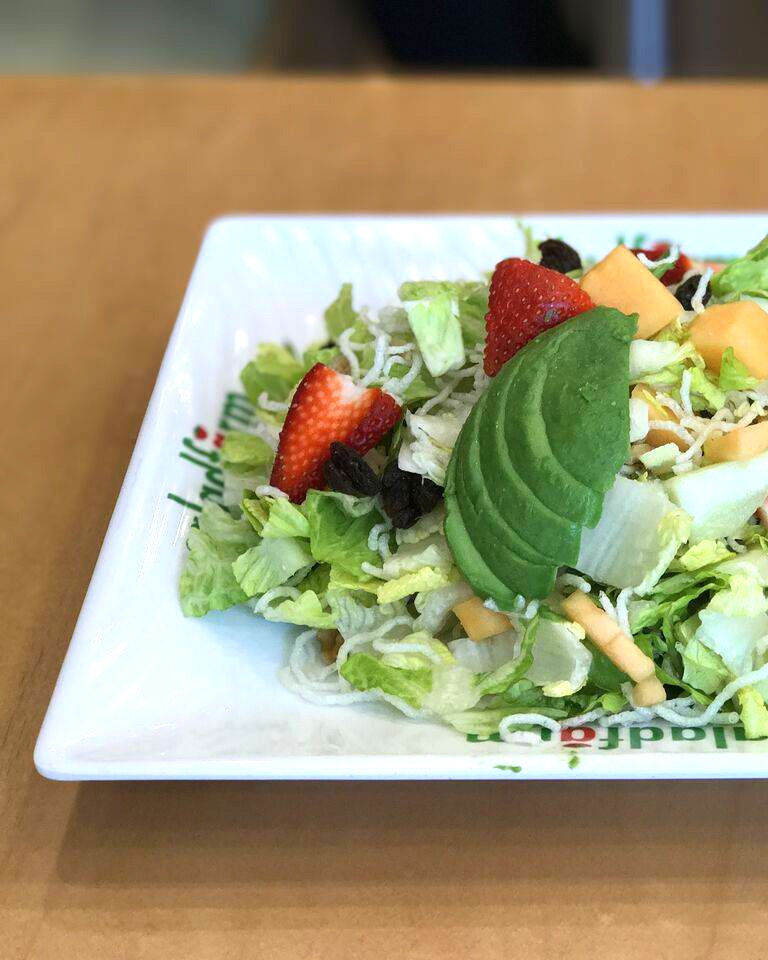 saladfarm's tweet photo. Salad Farm offers over 40 varieties of salads, yes you heard that right 40! Delicious soups, panini sandwiches, quesadillas and baked potatoes. 🥗 Everything you need for a healthy lunch in the office! https://t.co/8lykJPIRWC
