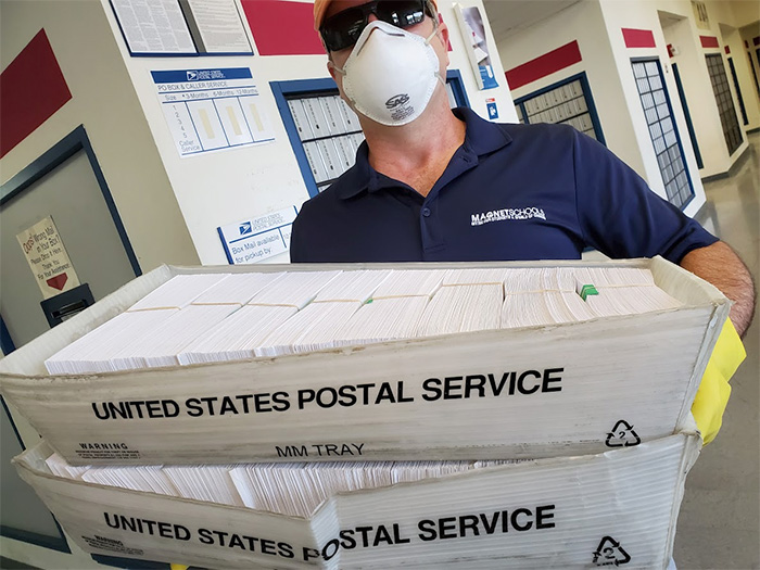 miamimagnets's tweet photo. The show must go on! Thousands of Magnet notifications going out this weekend! Look out for yours on or by March 30th. @MiamiCAO @MDCPS https://t.co/KSqa2sFY0m