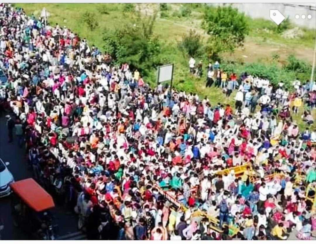सरकार से अपील:
देश में इस समय 4600000 sc-st कर्मचारी हैं, इनको जो भी नौकरी मिली है यह किसी योग्यता की वजह से नहीं मिली, बल्कि उस आरक्षण की वजह से मिली है। जिसके समर्थन में यह थ्योरी गढ़ी गई है कि ये बेचारे, गरीब, असहाय, पतित, दलित और सताए हुए हैं। 
(1/6)