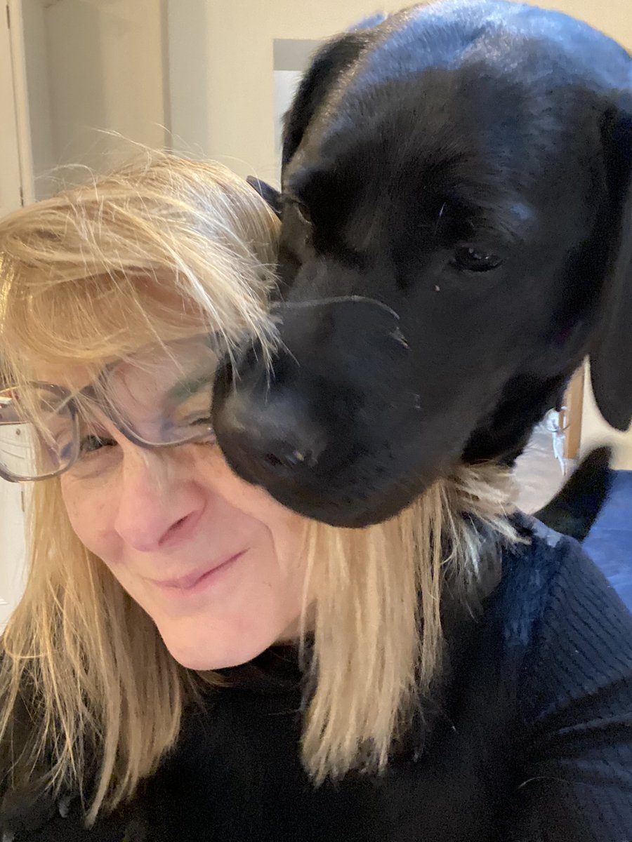Louise Minchin tweet media