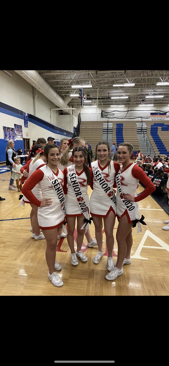 valtersigni's tweet photo. Happy 18th birthday Zoe!! You are such a great friend inside and out I hope you have the best day! I miss and love you so much!💓💓 @zoe_butcherr ps I will always miss having you as my flyer🥺 https://t.co/SP3SLlMhpt