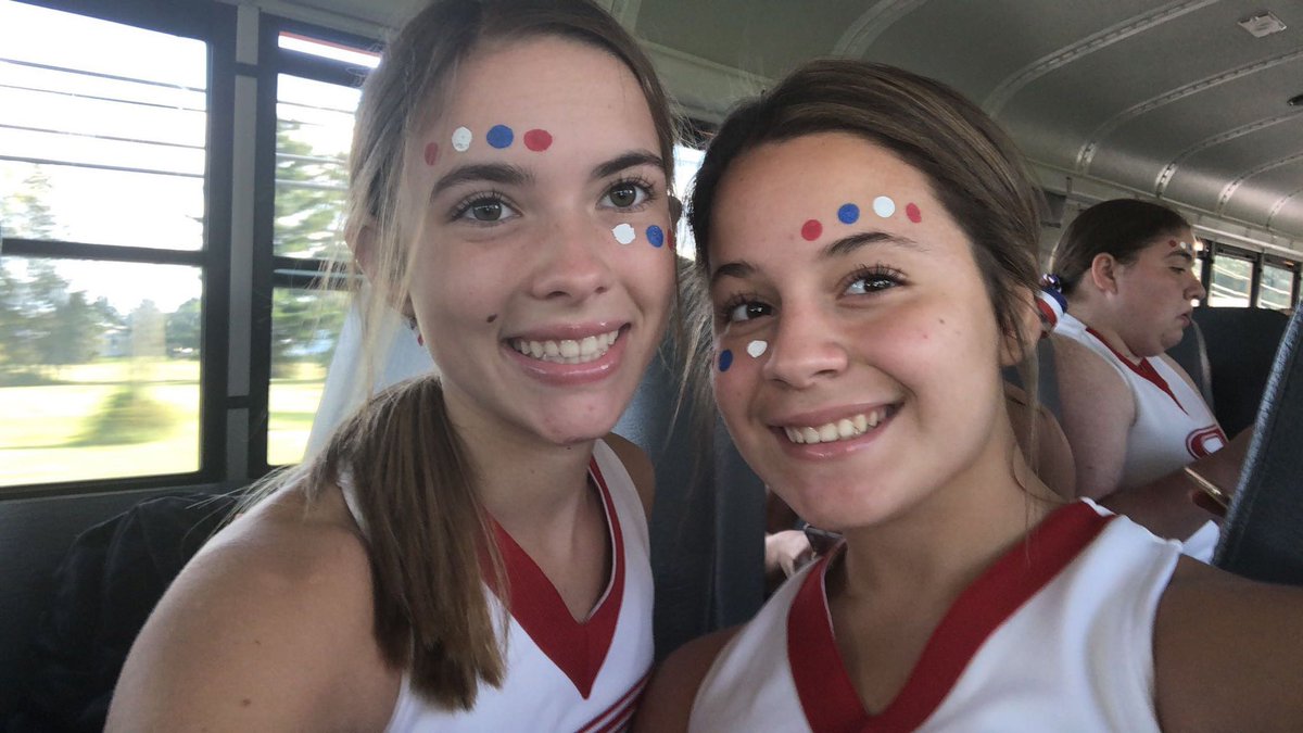 valtersigni's tweet photo. Happy 18th birthday Zoe!! You are such a great friend inside and out I hope you have the best day! I miss and love you so much!💓💓 @zoe_butcherr ps I will always miss having you as my flyer🥺 https://t.co/SP3SLlMhpt
