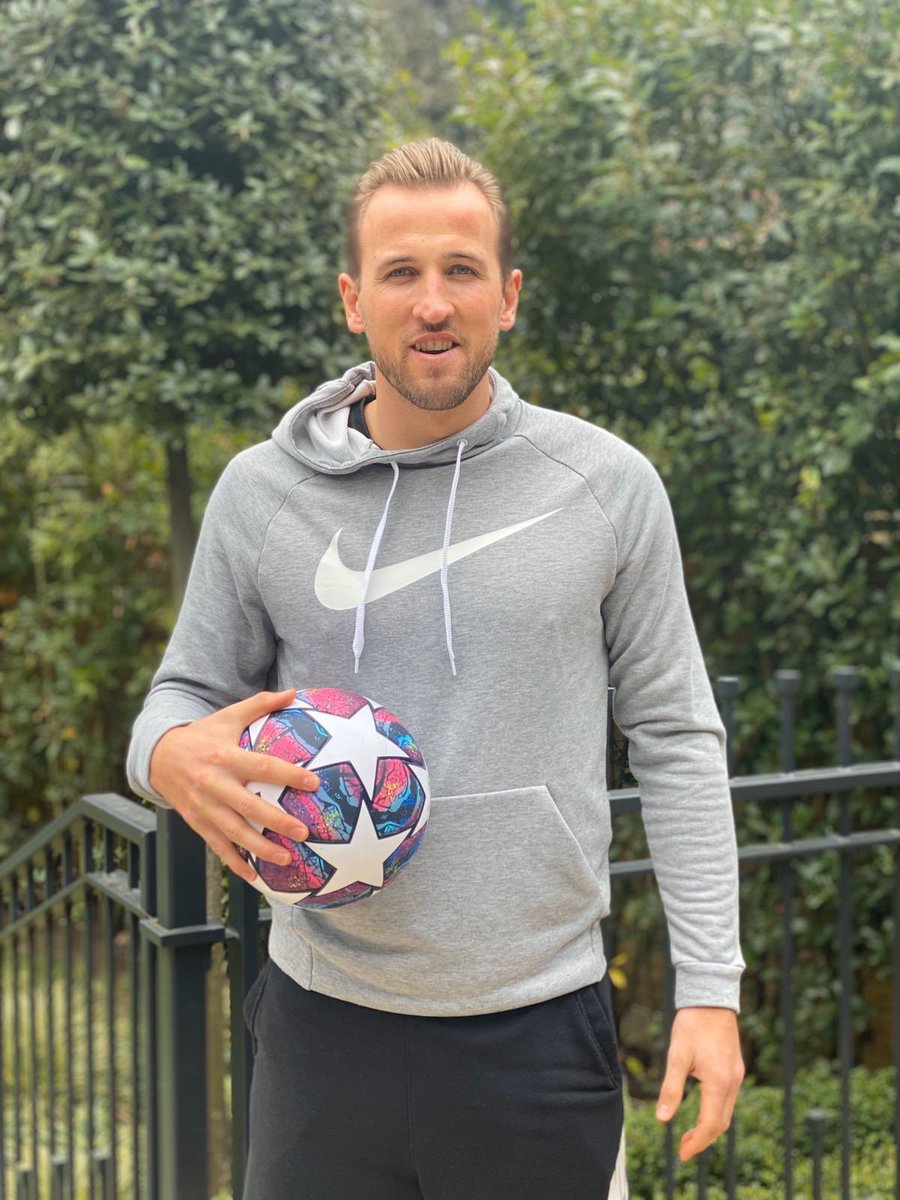 Saturday 3pm normally means football. But at the moment it’s far more important everyone stays home. Do your bit. Protect the NHS, save lives. #StayHomeSaveLives