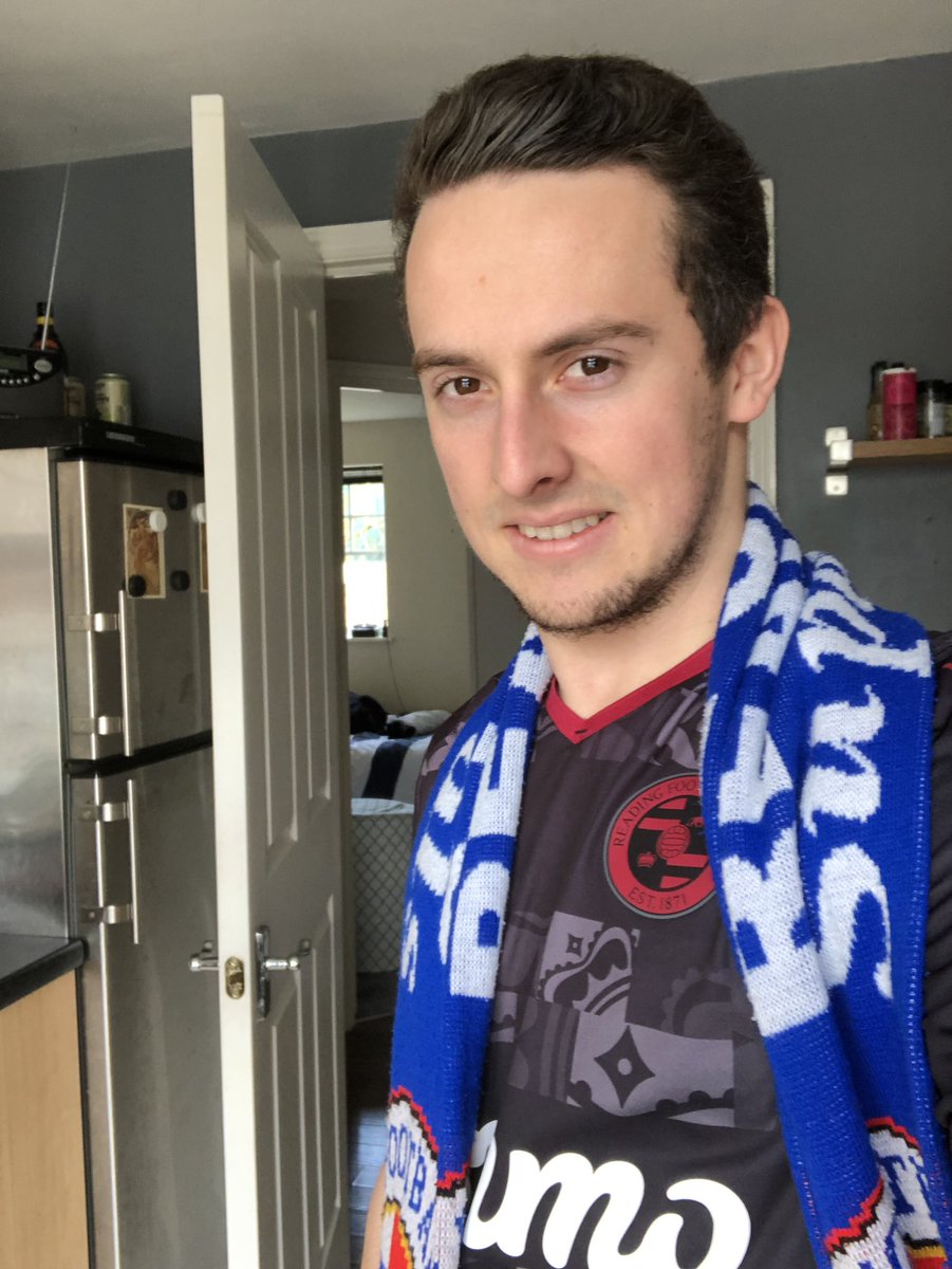 MarcusOades95's tweet photo. #FlyTheFlag @snackmedia #readingfc 

https://t.co/kDMPCsoj1O https://t.co/kj31oiJ7x5