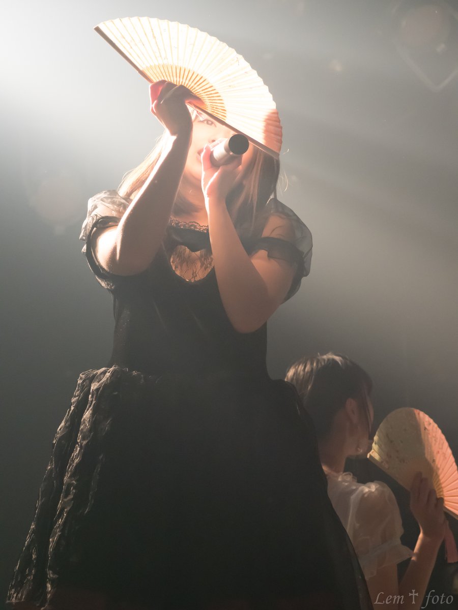 DAWA_0801's tweet photo. Luminouss解散。。。
扇子の妙技も見納めでした!
この喪失感を如何せん😢
#Luminouss #髙瀬紗那 @shotg_san #卯月るる @iood_nb #アイドル #idol #photo #photograph #ファインダー越しの私の世界 https://t.co/ifIm4sw4Rn