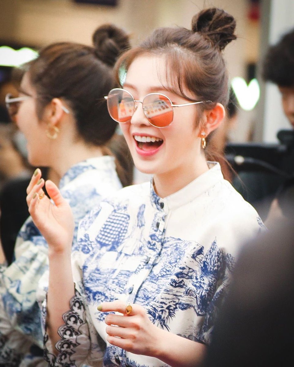 wenderland__'s tweet photo. สุขสันต์วันเกิดลีดเดอร์ไอรีน พี่จ๋าแห่ง Red Velvet ขอให้มีความสุข สุขภาพแข็งแรง เป็นคุณแม่คนสวยดุทีลูกทั้ง 4 เงียบกริ๊บ น้องวานเคยบอกว่าพี่ไอรีนคือ 'ผู้หญิงที่สุดยอดที่สุดในยุคนี้'

#TheOnlyIRENEDay #HappyIRENEDay
#이시대_최고의여성_배주현 https://t.co/6I04Akp7bZ