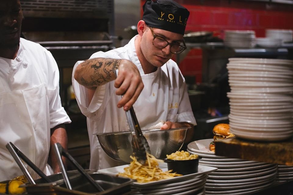 TRPHospitality's tweet photo. For the chefs and line cooks, who prepare our meals.
#HandsForHospitality
Join us in raising funds for hourly restaurant staff members in Fort Lauderdale! View the list of restaurants and donate
https://t.co/RsAGwppm3u
Unable to donate? Bring awareness to by sharing this post. https://t.co/x88pUbgpVV