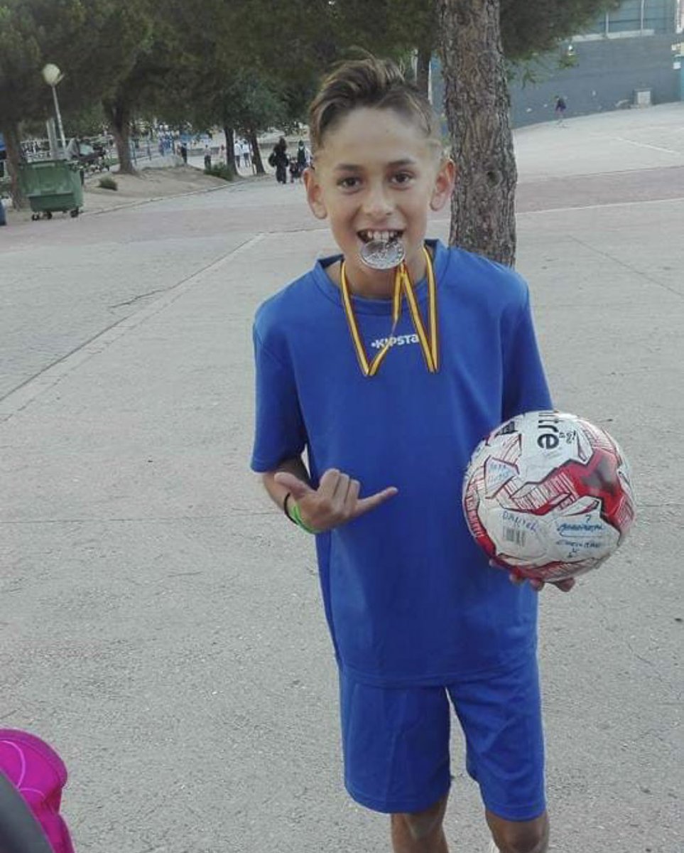 Hoy se va una parte de MadridSurCup al cielo. Hoy nos ha dejado Christian Minchola, jugador del Partizan de Madrid. 

Sigue jugando al fútbol desde ahí arriba, aquí no te olvidaremos campeón ⚽️💙