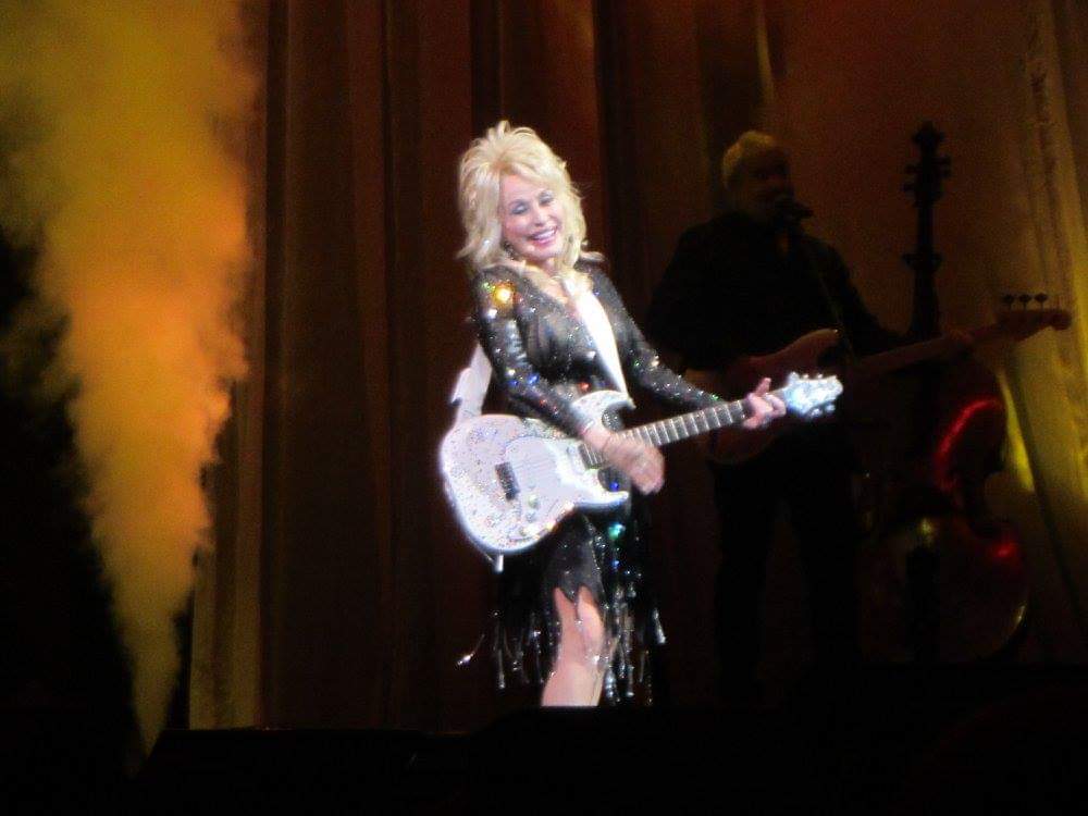 Dolly PartonAugust 2016KCMO